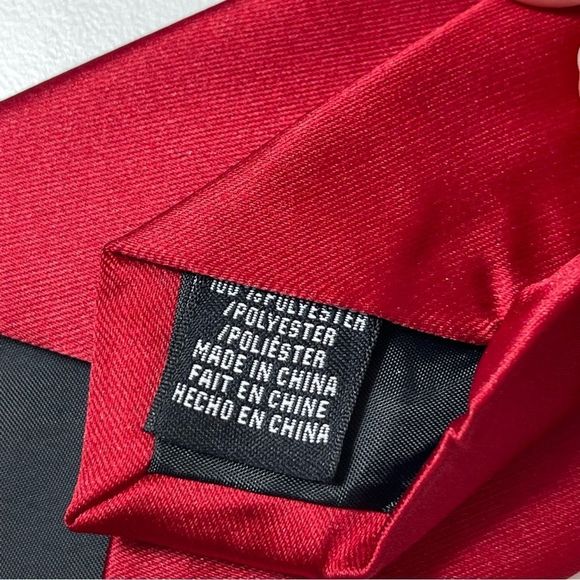 Perry Ellis Red Satin Tie - Picture 3 of 3
